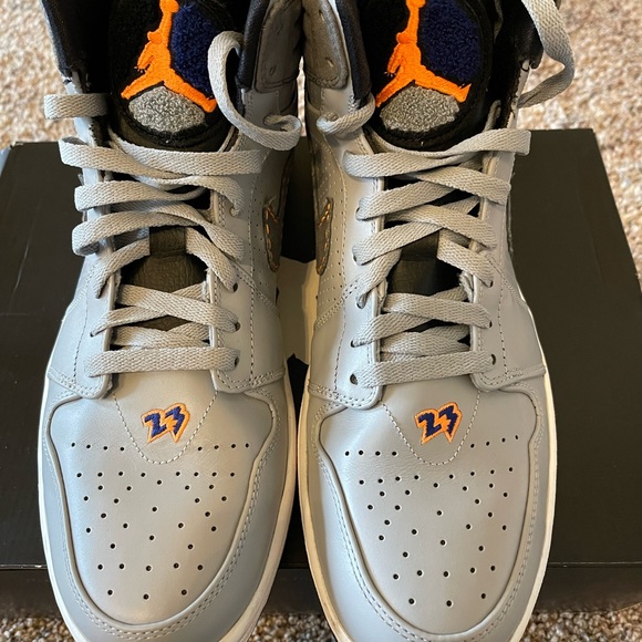 Jordan 1 Retro 93 Wolf Grey Orange - Picture 4 of 10